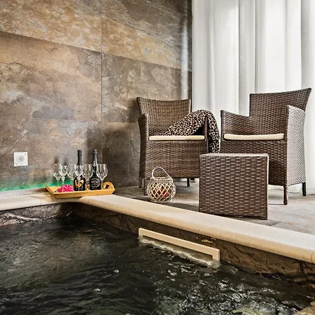 Valetis Willa