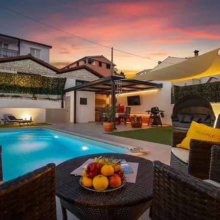 Valetis Villa *